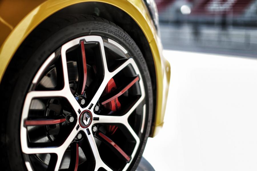 Колеса Renault Megane R.S. Trophy 2018 года  (WW) (фото 10 из 65)